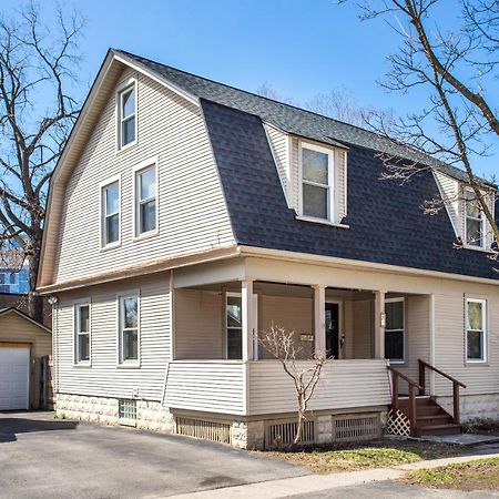 Spacious Home With In-Unit Laundry, Parking, 1Gb Wifi, & Patio Deck Rochester Eksteriør bilde