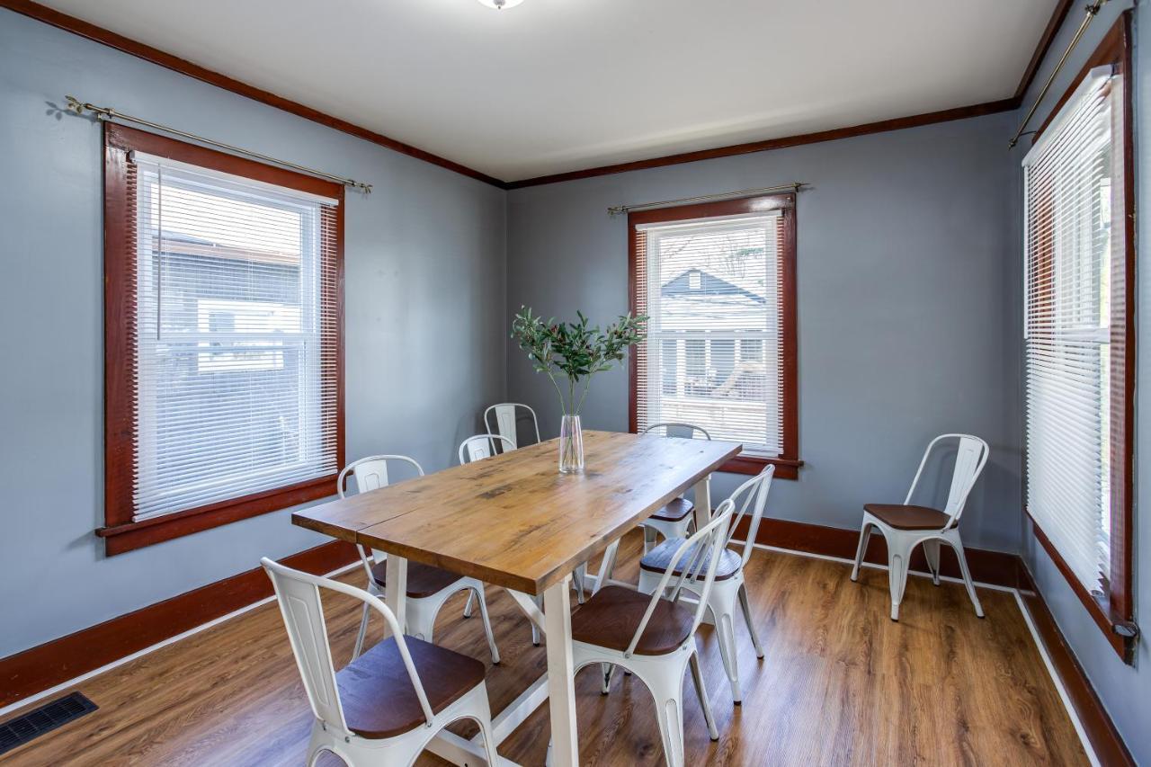 Spacious Home With In-Unit Laundry, Parking, 1Gb Wifi, & Patio Deck Rochester Eksteriør bilde